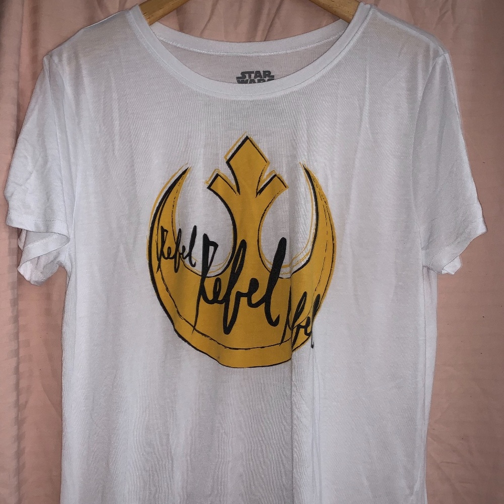 NWOT Star Wars Rebel T-shirt